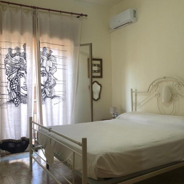 Casa Dorina Charme E Comfort A 100 M Dal Mare 돈나루카타 외부 사진
